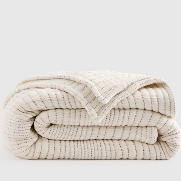 Quince Organic Cotton Channel Matelasse Coverlet - undyed - Picture 2 of 12